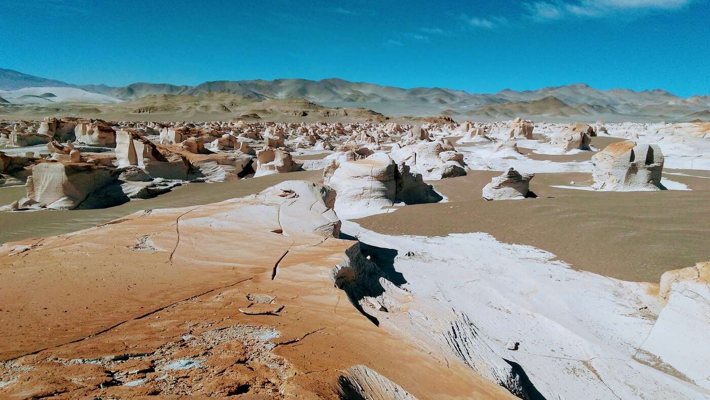 Campo de Piedra Pómez - paisaje único de la Puna catamarqueña